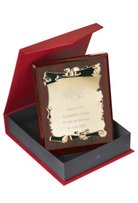 Plaque de distinction : 187-11-LO