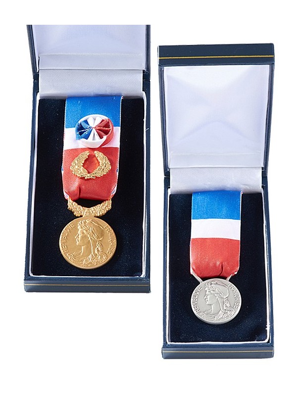 MÉDAILLES DU TRAVAIL